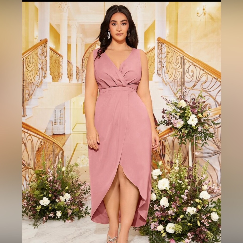 Plus surplice neck tulip hem Dusty Pink sleeveless A line Dress 💫NWT